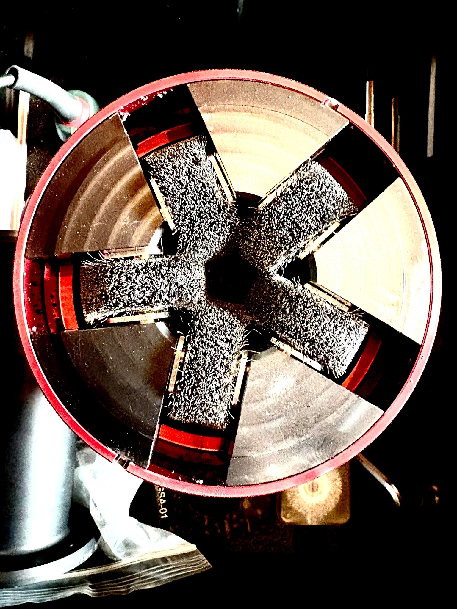 BoltClean Gewindereiniger als Mietgerät für industrielle Stehbolzen und Außengewinde